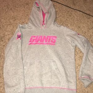New York Giants sweatshirt. Breast cancer edition